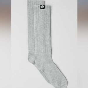 NWOT ALO Unisex Scrunch Socks - Set of 2 Gray/White